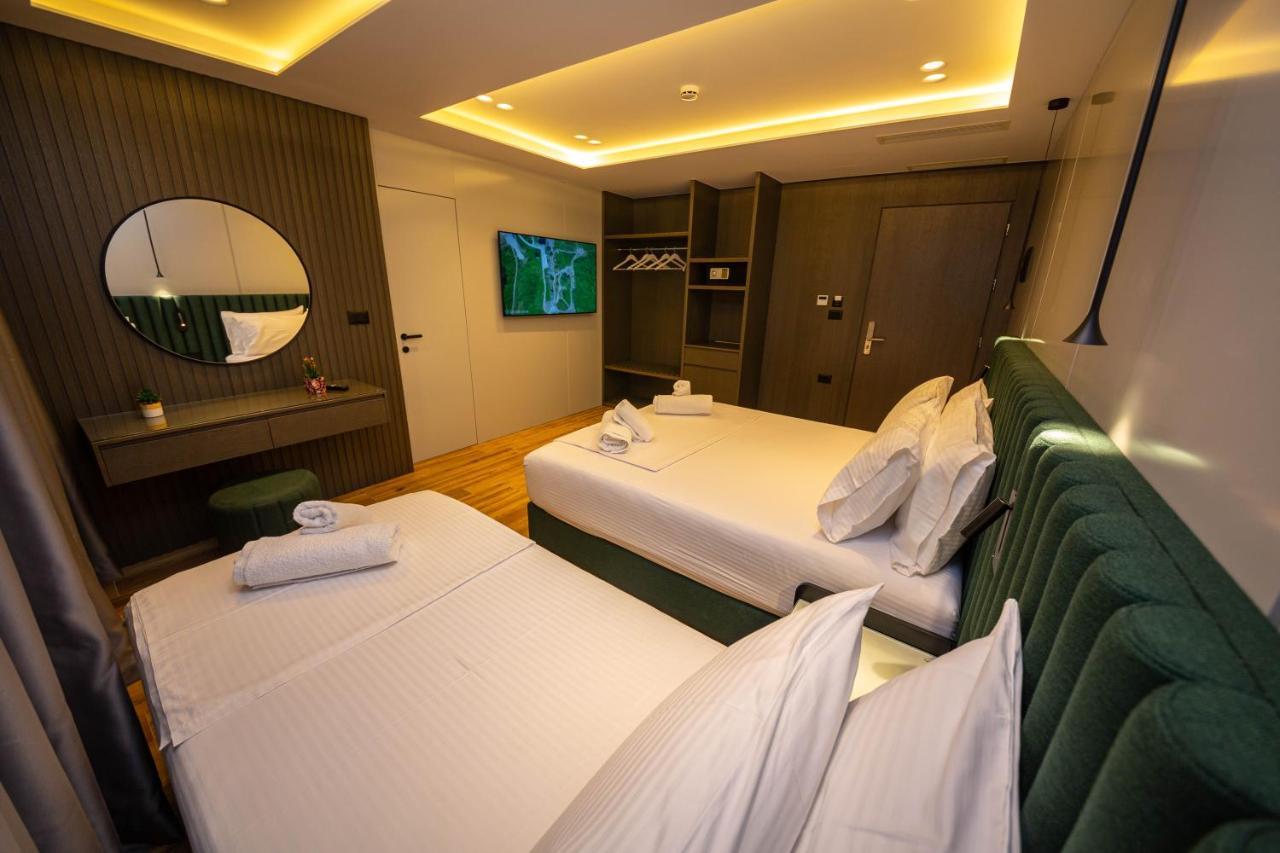 Hotel Lili-1 Sarandë Eksteriør billede